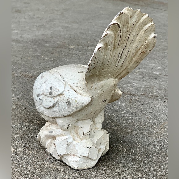 Vintage Whitewashed Antiqued Composite Resin Decorative Bird Statue Figurine - Picture 11 of 14